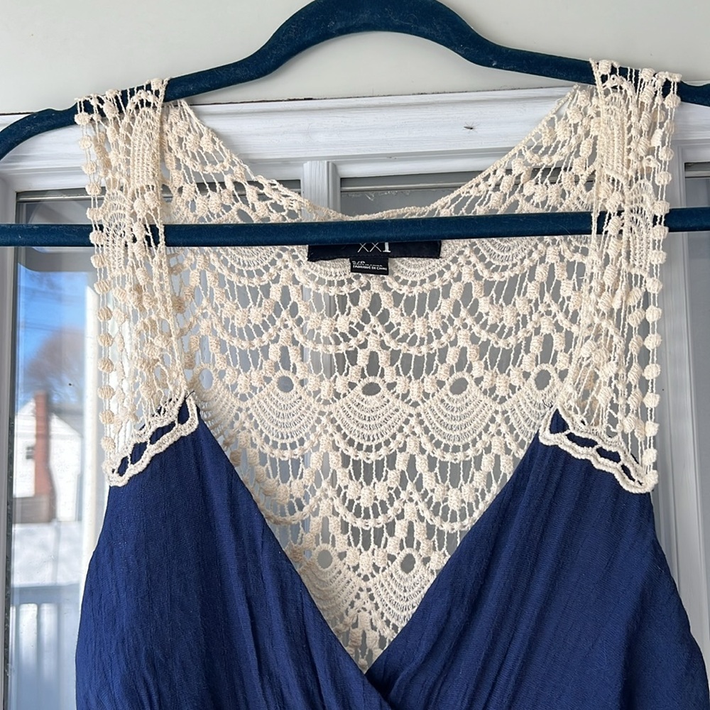 Forever 21 XX1Navy Maxi Sleeveless Lined Crochet Gauzy Viscose/Cotton Boho S EUC - Picture 4 of 8